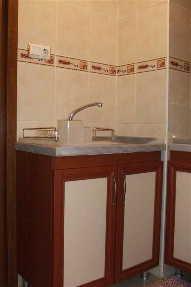Caravan Palace Apart Apart Otel 2*